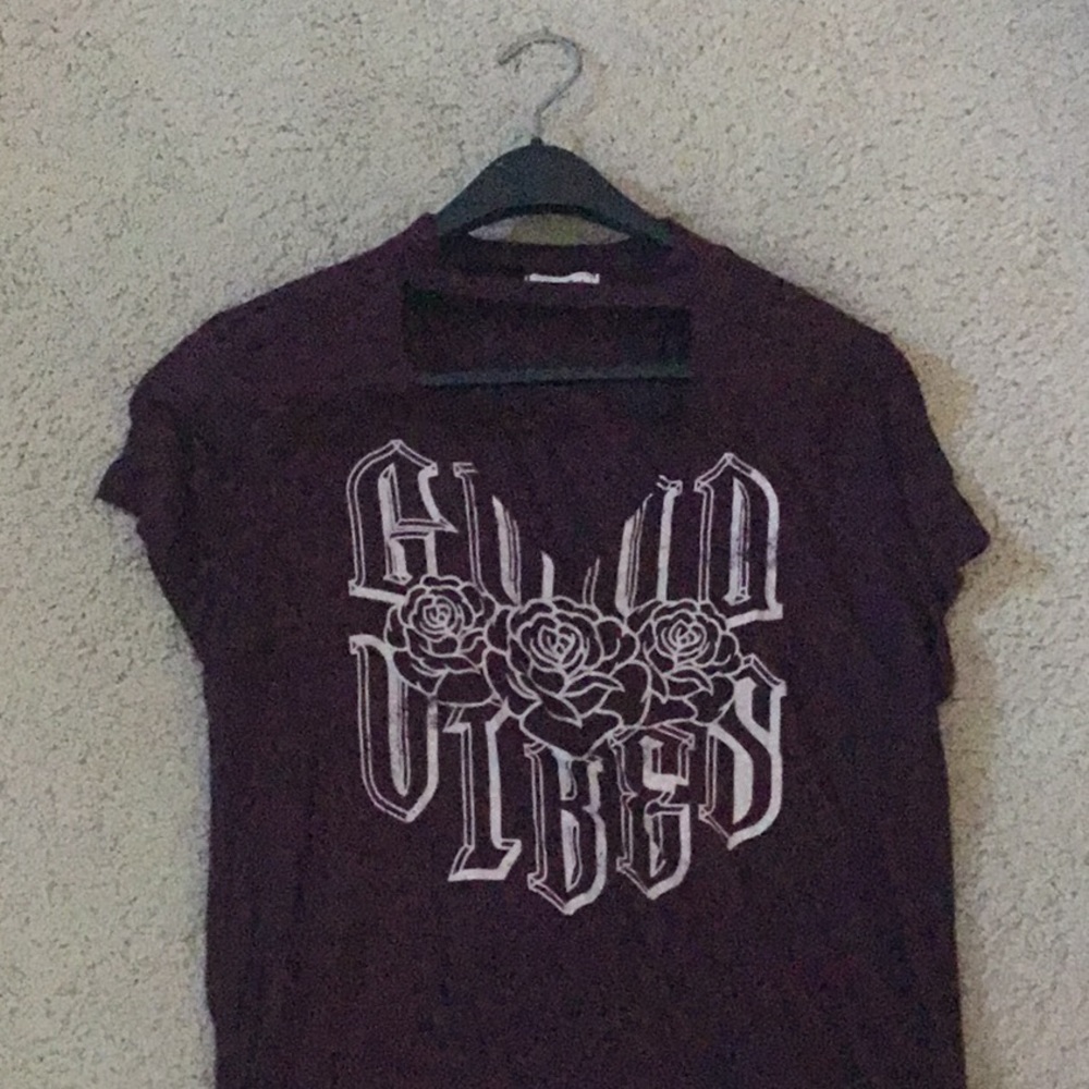 good vibes purple shirt with choker
